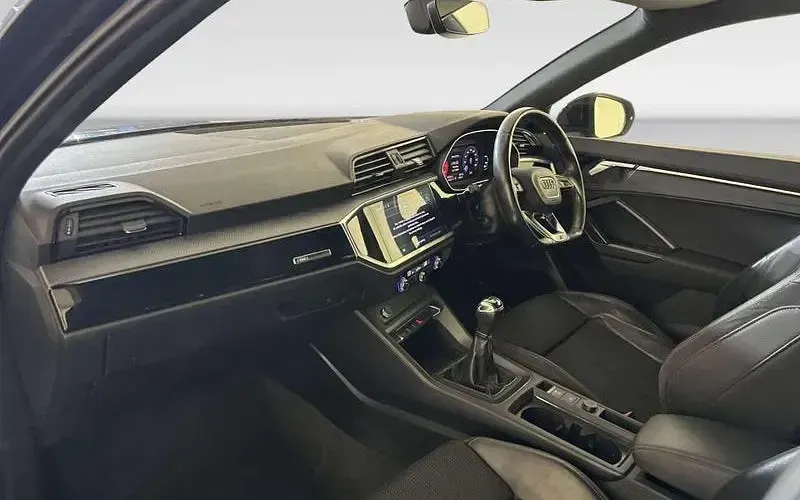 Used Audi Q3 Black Edition 150 HP (110 kW) 2021 Grey SUV