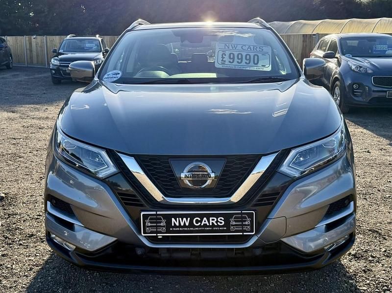 Used Nissan Qashqai Tekna 110 HP (80 kW) 2017 Grey SUV