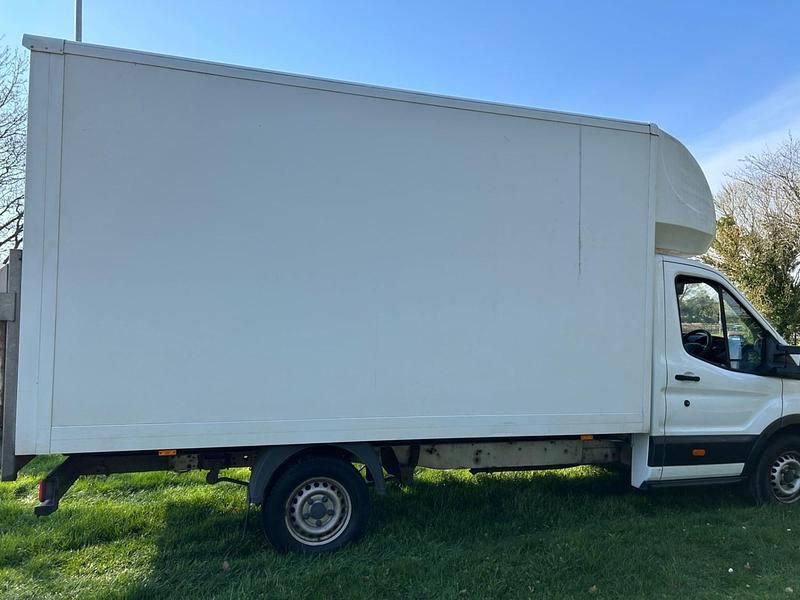 Used Ford Transit 130 HP (95 kW) 2019 White Cabriolet