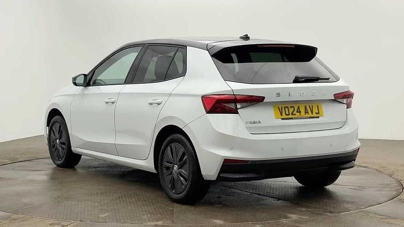 Used Skoda Fabia Colour Edition 80 HP (58 kW) 2024 Moon white metallic black magic pearl effect Hatchback