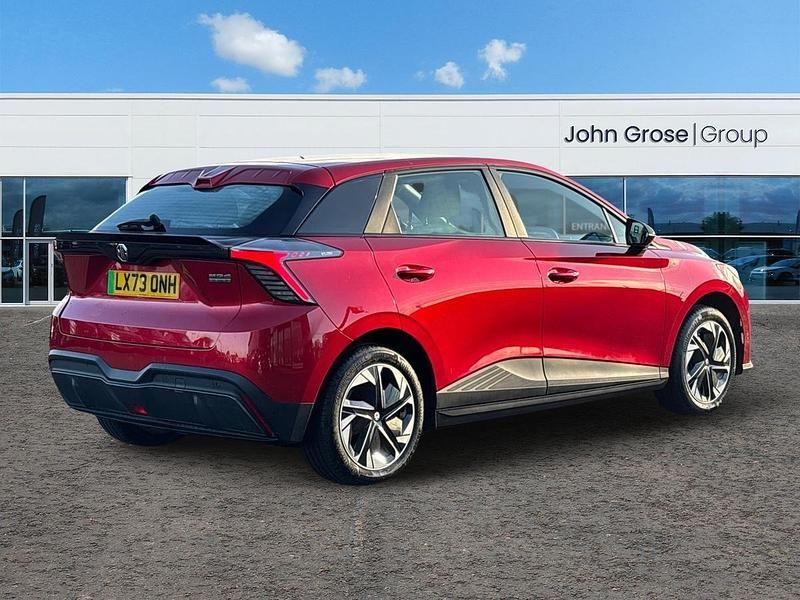 Used MG MG4 EV SE 2023 Red Hatchback