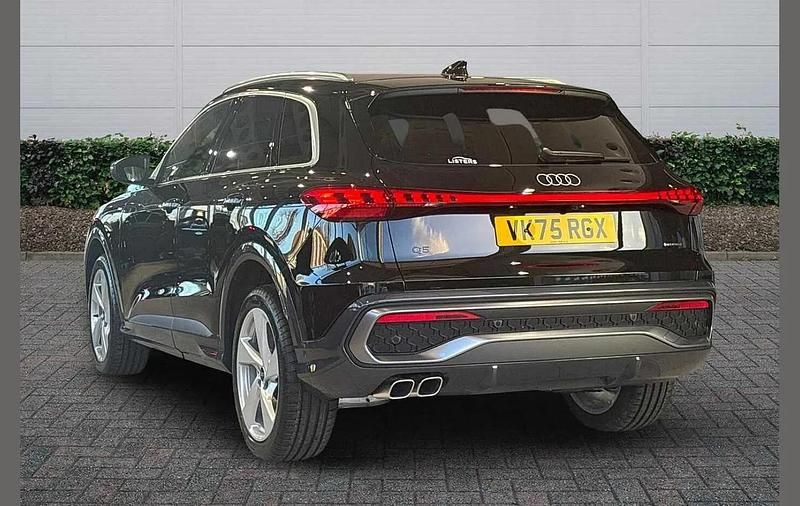 New Audi Q5 S-Line 200 HP (147 kW) 2025 Black SUV