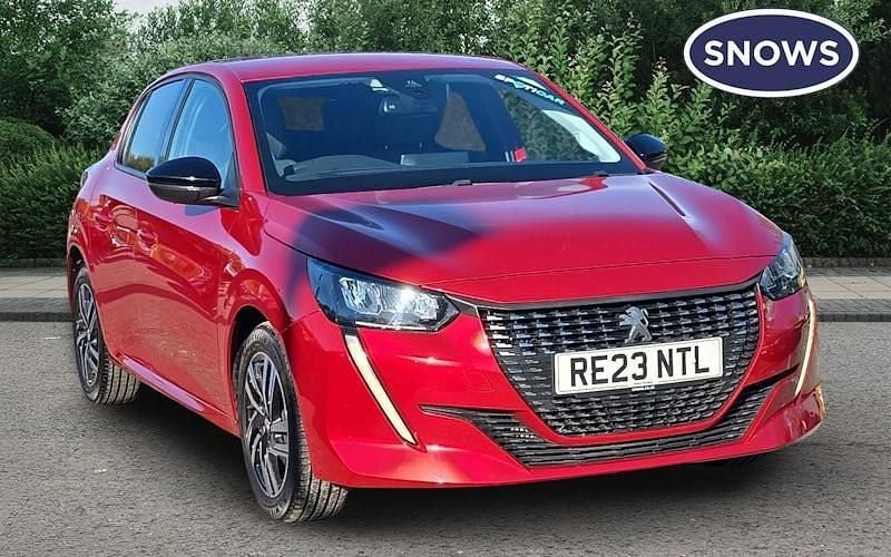Second-hand Peugeot 208 Allure+ 102 CP (75 kW) 2023 Hatchback