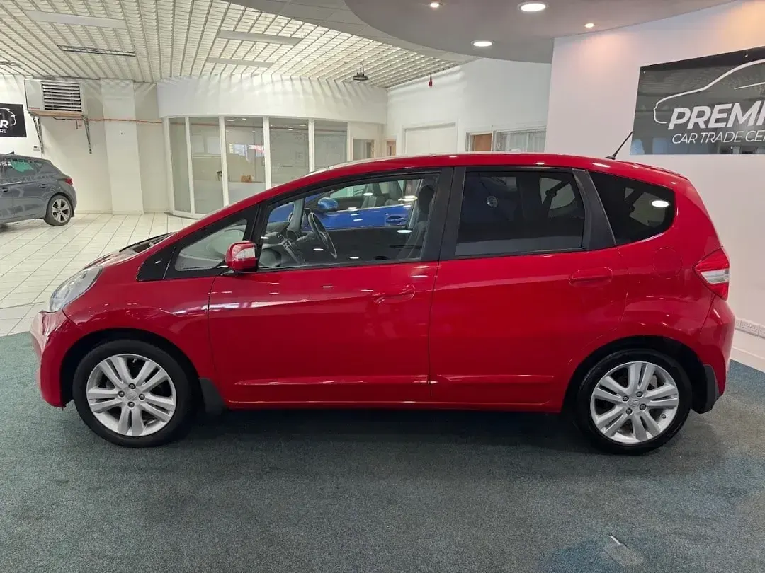 Używany Honda Jazz ES 2015 Czerwony Hatchback