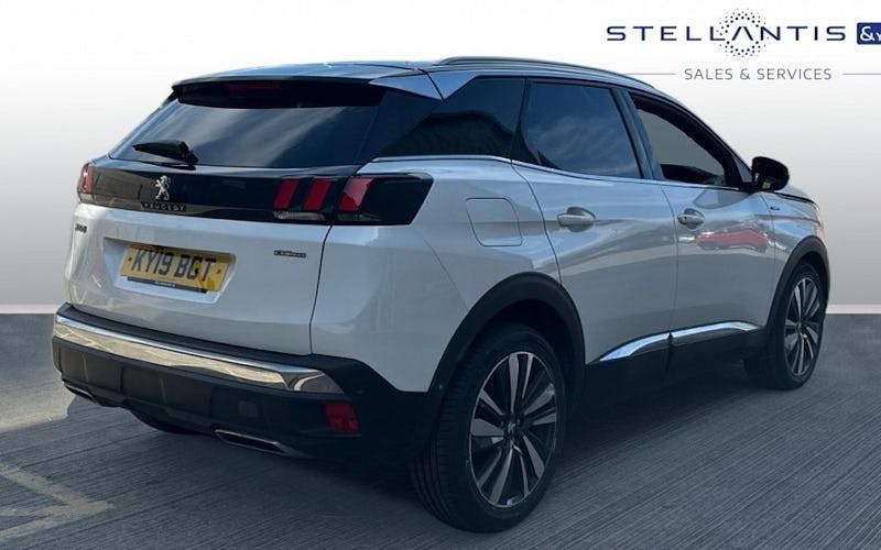 Second-hand Peugeot 3008 Premium 131 CP (96 kW) 2019 Alb SUV