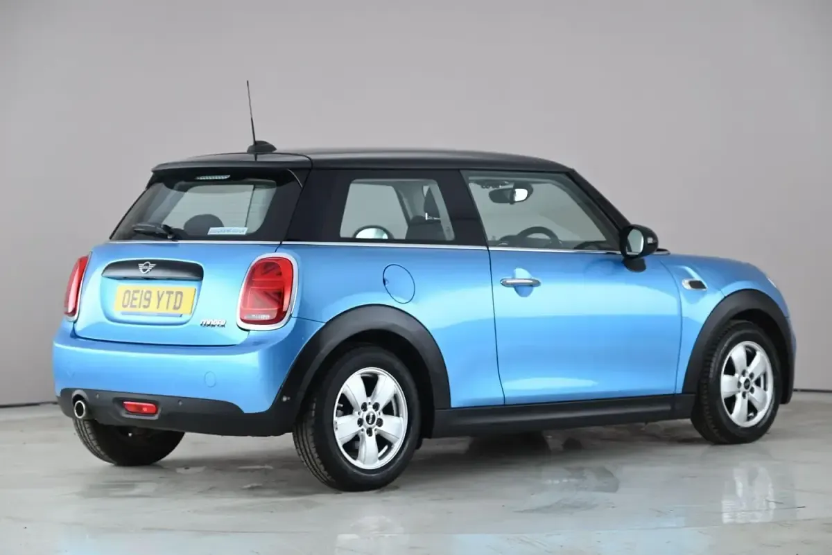 Usado Mini Cooper Classic 2019 Azul Citadino