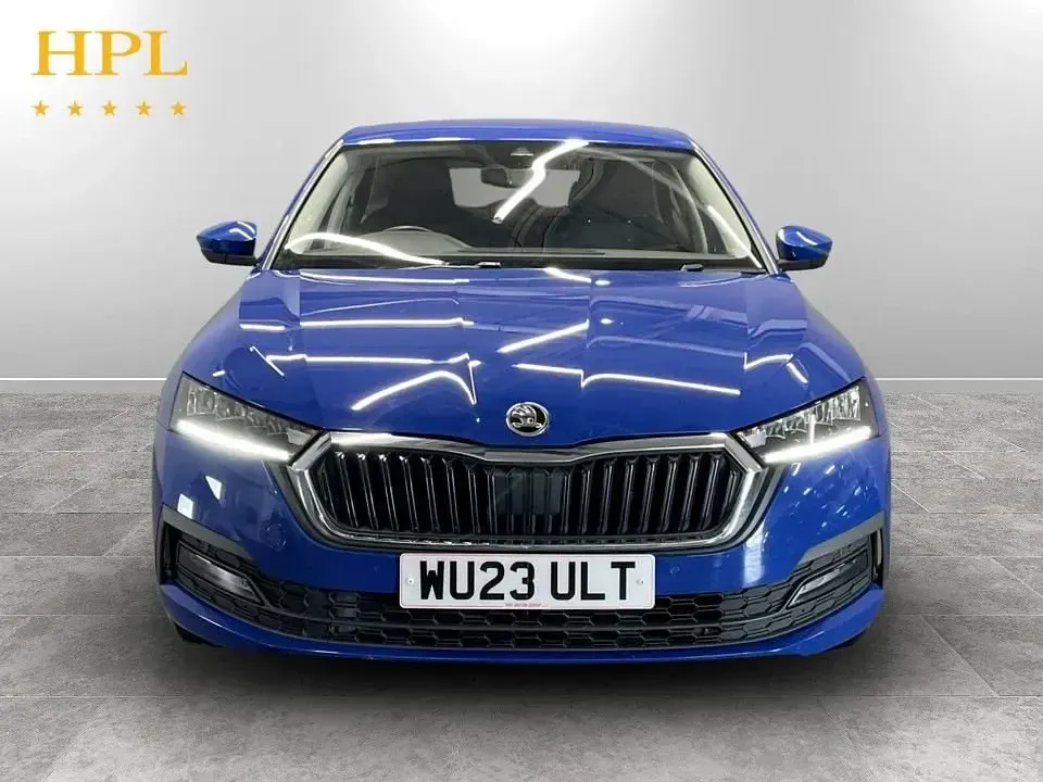 Usado Skoda Octavia SE Technology 116 HP (85 kW) 2023 Azul Citadino