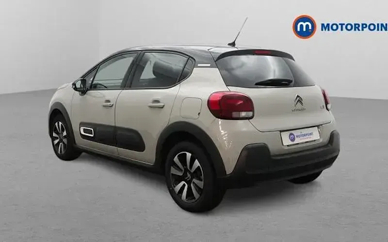 Used Citroën C3 PureTech 110 HP (80 kW) 2024 Hatchback