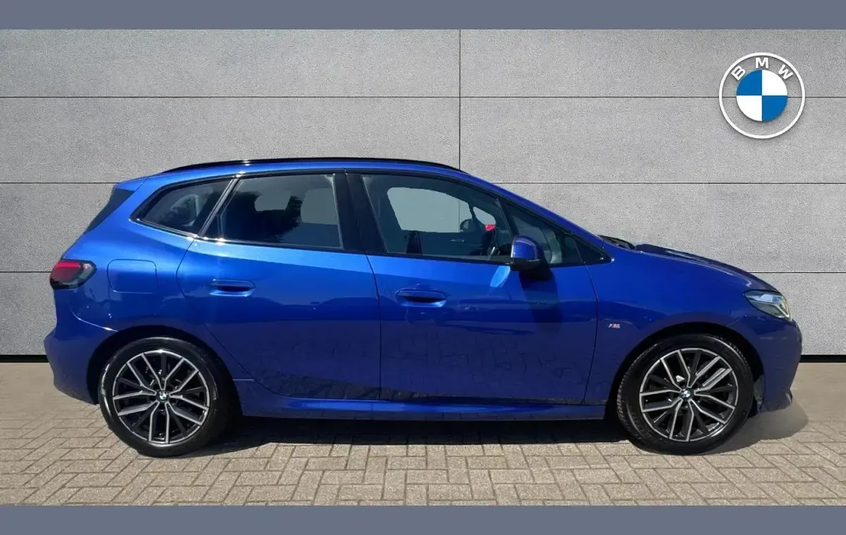 Used BMW 220 M Sport 154 HP (113 kW) 2023 Blue Hatchback