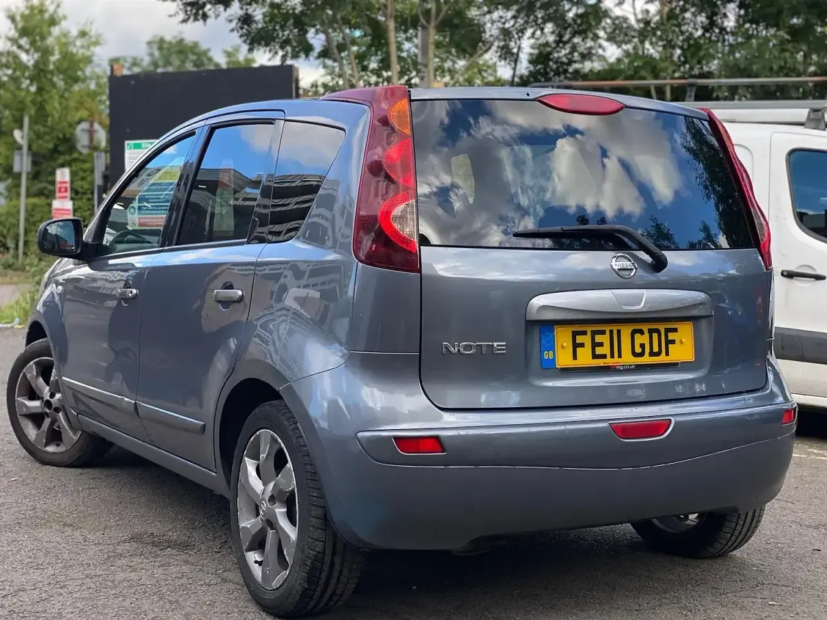 Used Nissan Note N-TEC 110 HP (80 kW) 2011 Grey Hatchback