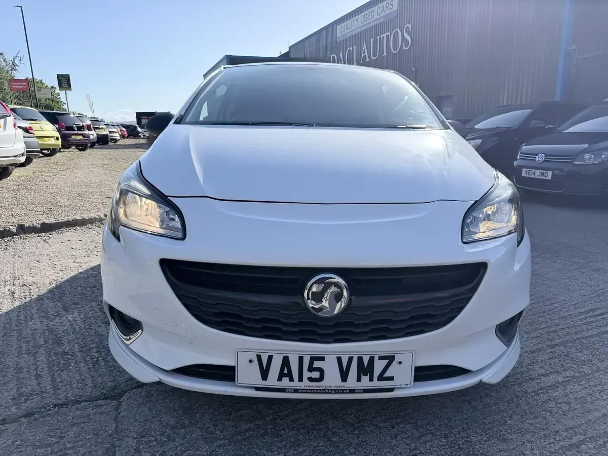 Used Vauxhall Corsa Edition 2015 White Hatchback