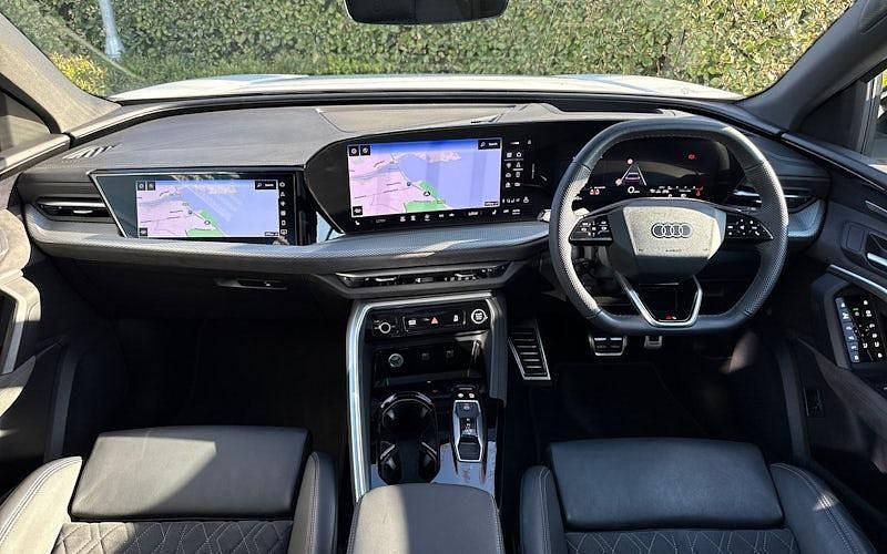 Used Audi Q5 Advanced 268 HP (197 kW) 2025 White SUV