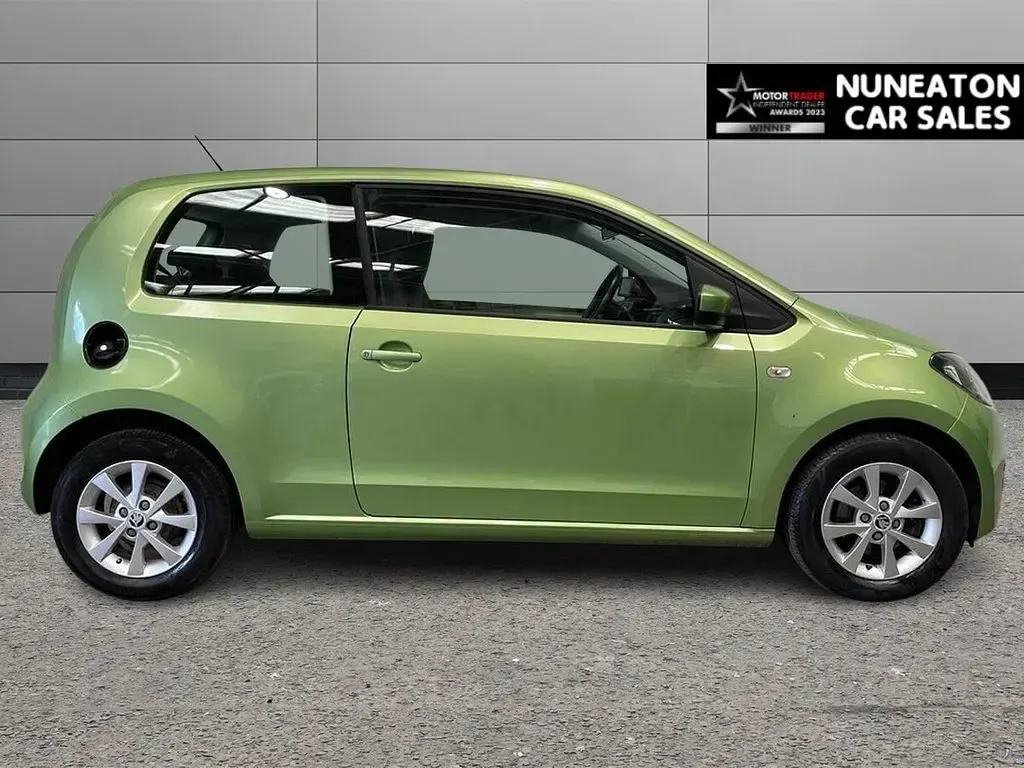 Used Skoda Citigo Elegance 60 HP (44 kW) 2014 Green Hatchback
