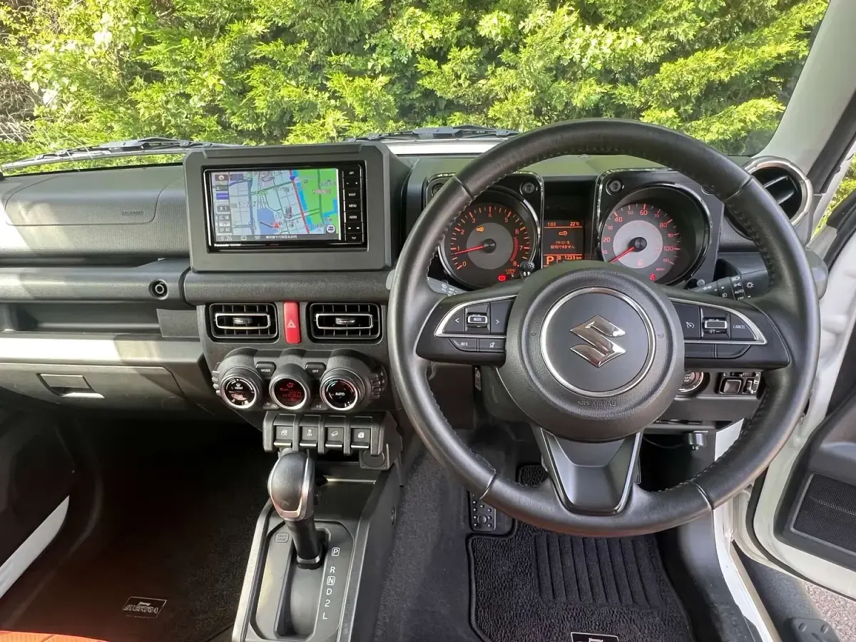 Used Suzuki Jimny SZ5 101 HP (74 kW) 2026 White SUV