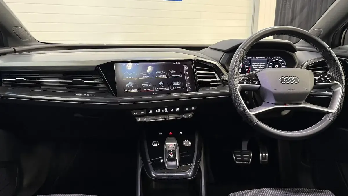 Used Audi Q4 e-tron S-Line 150 kW (204 HP) 2023 Grey SUV