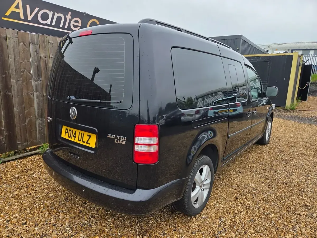 Used VW Caddy Life 140 HP (102 kW) 2014 Black MPV