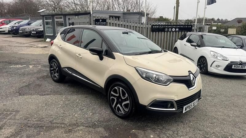 Usado Renault Captur Dynamique 90 HP (66 kW) 2015 Bege SUV