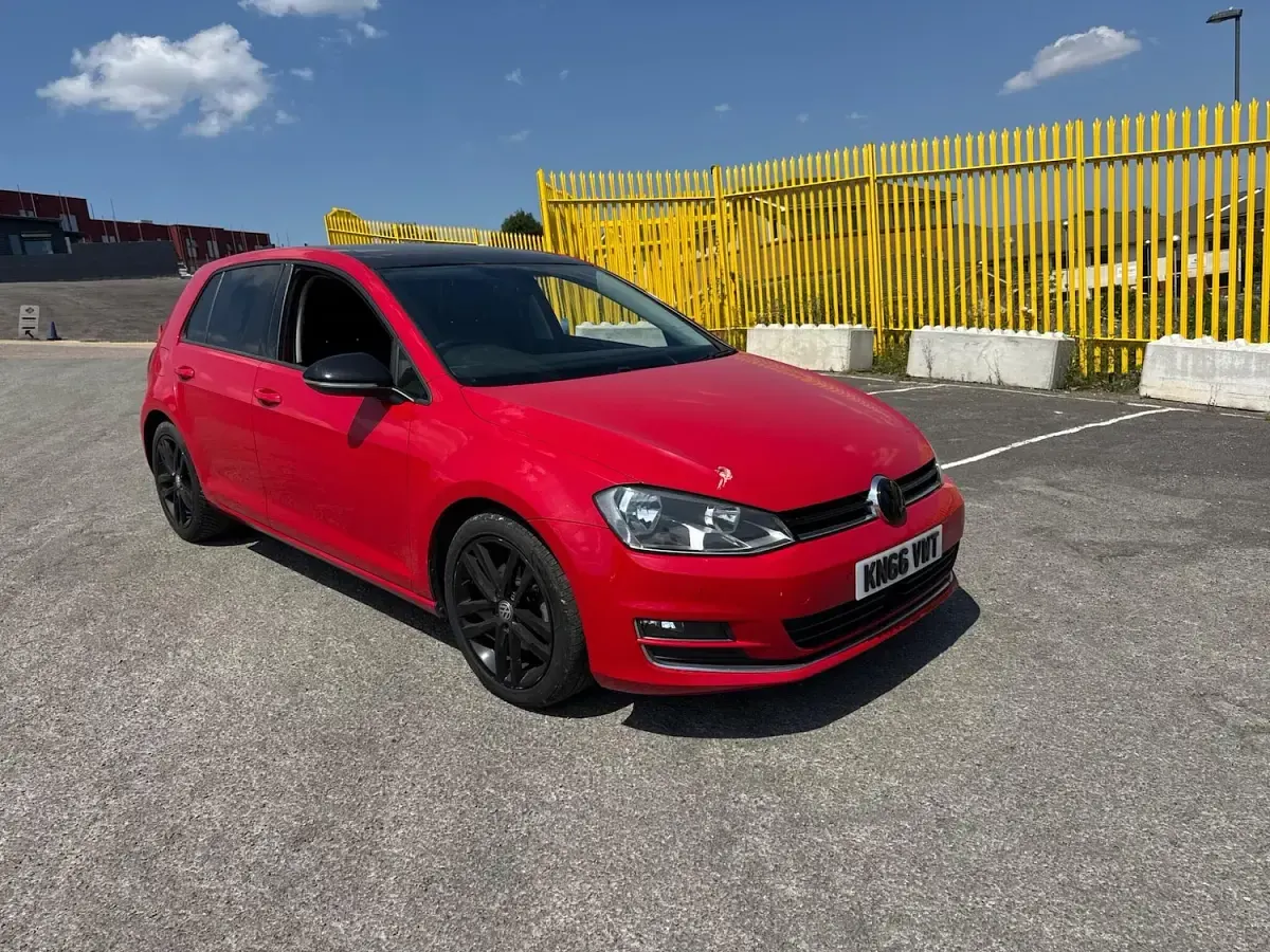 Used VW Golf VII GT 110 HP (80 kW) 2016 Red Hatchback