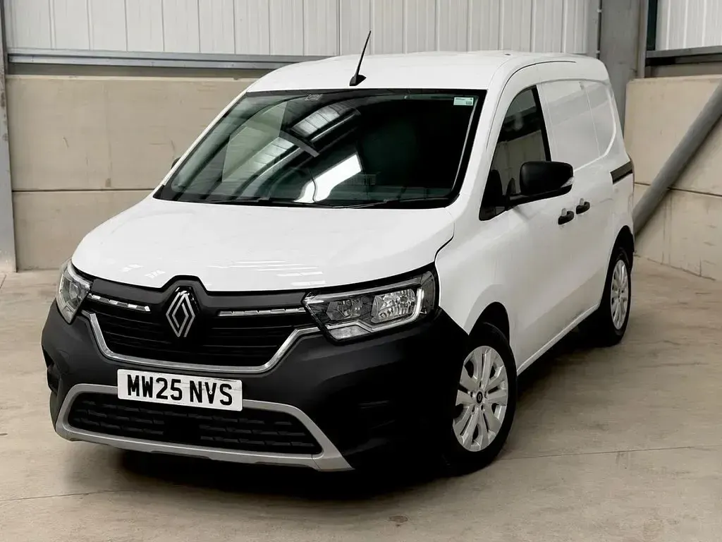 Used Renault Kangoo 95 HP (69 kW) 2025 White MPV