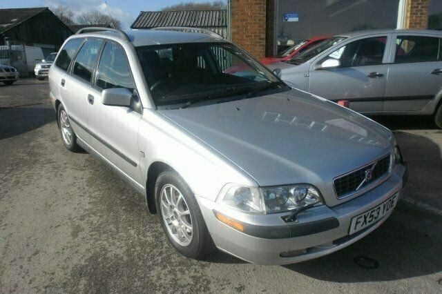 Used Volvo V40 122 HP (89 kW) 2003 Estate