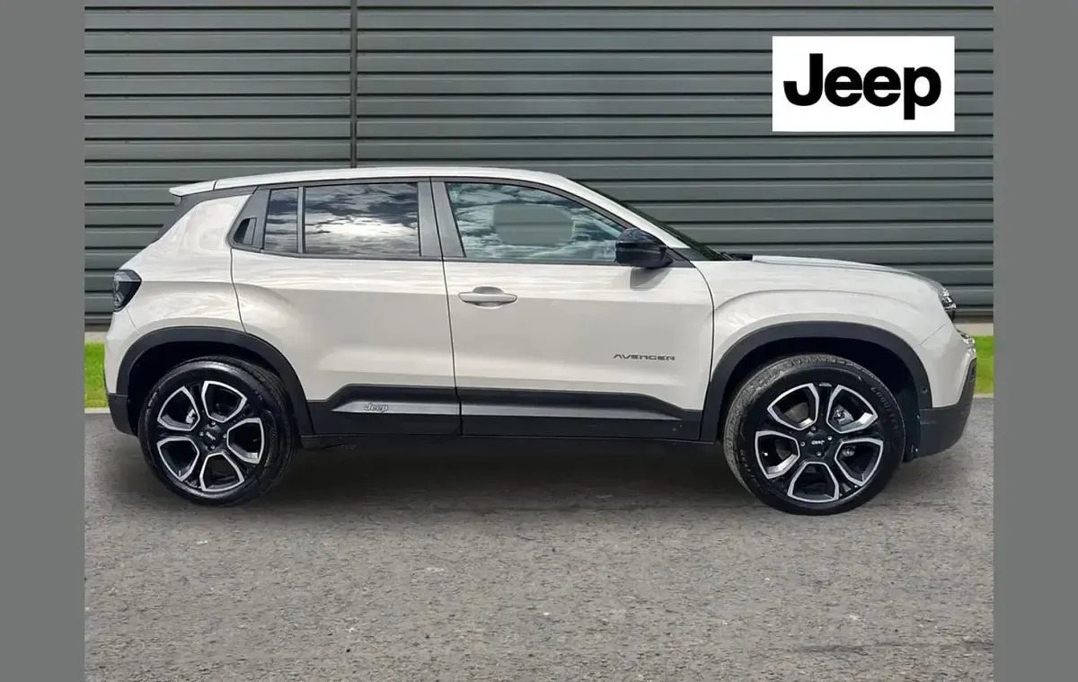Used Jeep Avenger Summit 99 HP (72 kW) 2024 Beige SUV