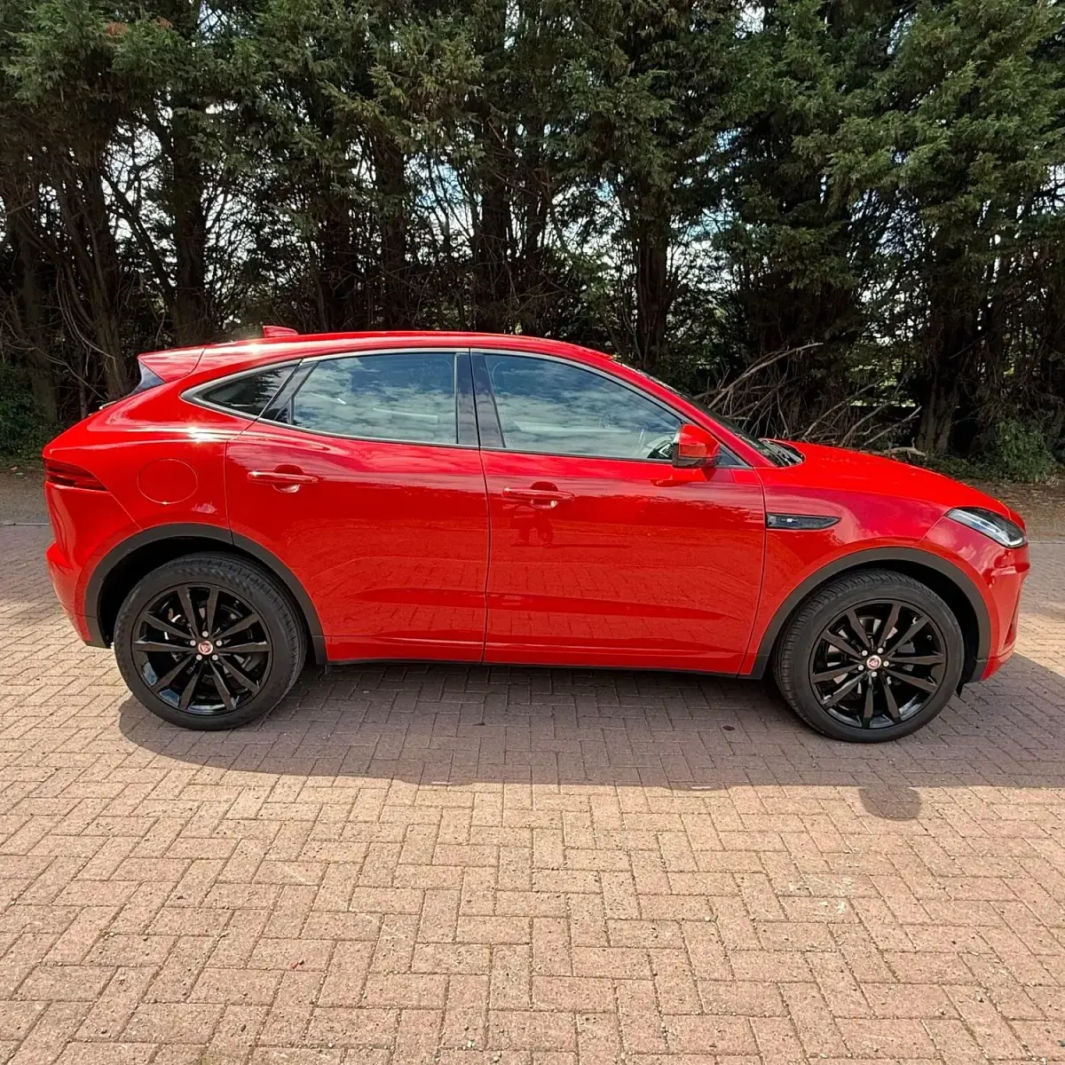 Used Jaguar E-Pace R-Dynamic 148 HP (108 kW) 2018 Red SUV