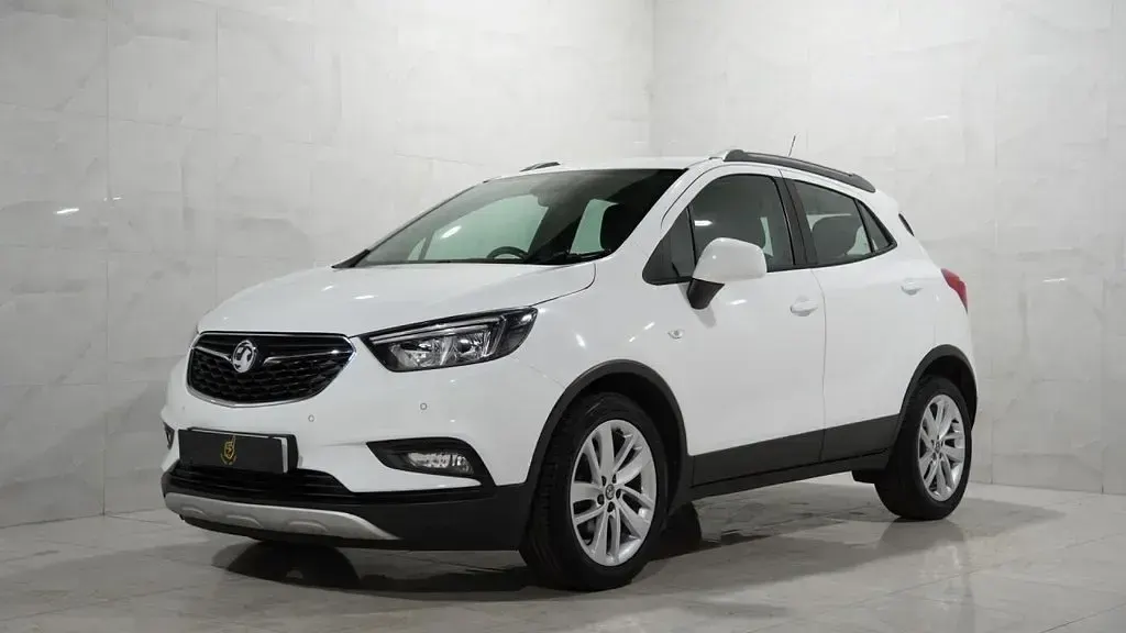 Used Vauxhall Mokka X Active 140 HP (102 kW) 2018 White SUV