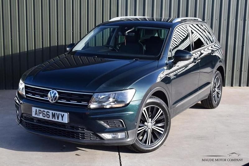 Green Used 2017 VW Tiguan SE SUV | £8,749 (Expensive) - Image 1/1