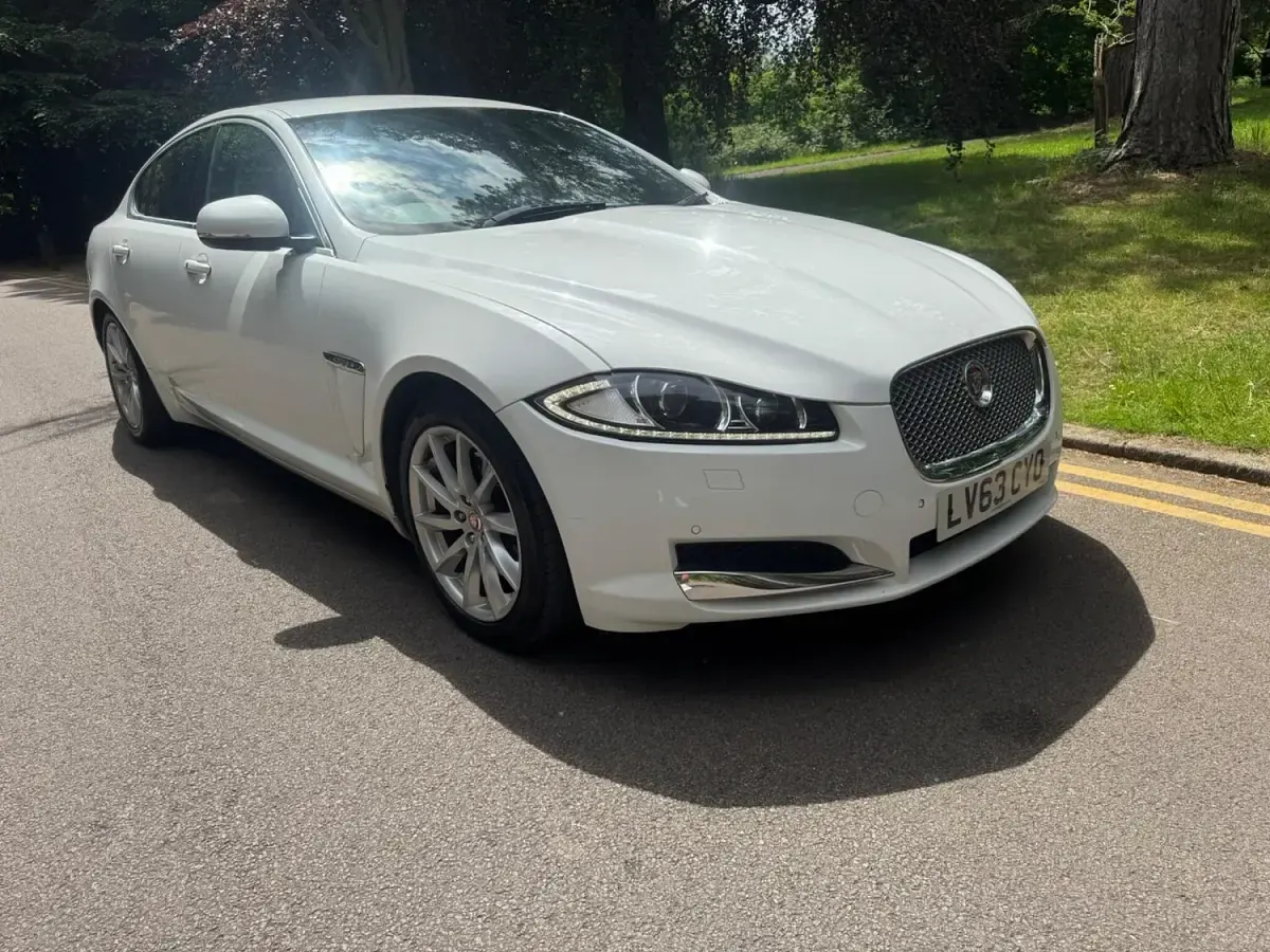 Used Jaguar XF Premium Luxury 200 HP (147 kW) 2013 White Sedan