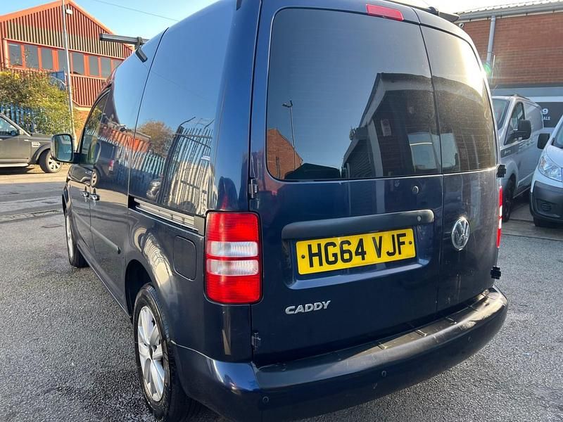 Used VW Caddy Highline 102 HP (75 kW) 2014 Blue MPV