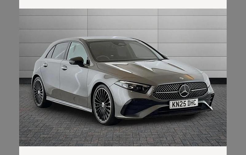 Used Mercedes A180 AMG Line Premium Plus 134 HP (98 kW) 2025 Grey Hatchback