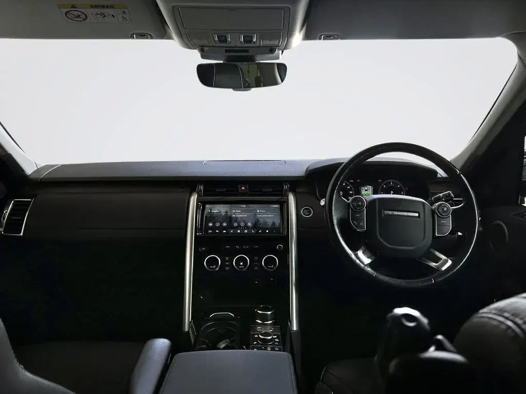 Used Land Rover Discovery HSE 240 HP (176 kW) 2018 Grey SUV
