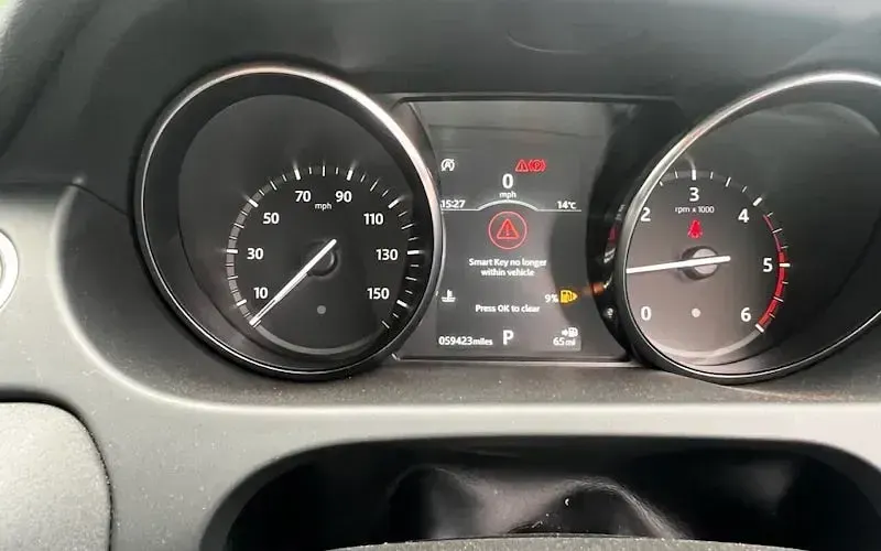 Used Land Rover Discovery Sport Landmark 180 HP (132 kW) 2018 Grey SUV
