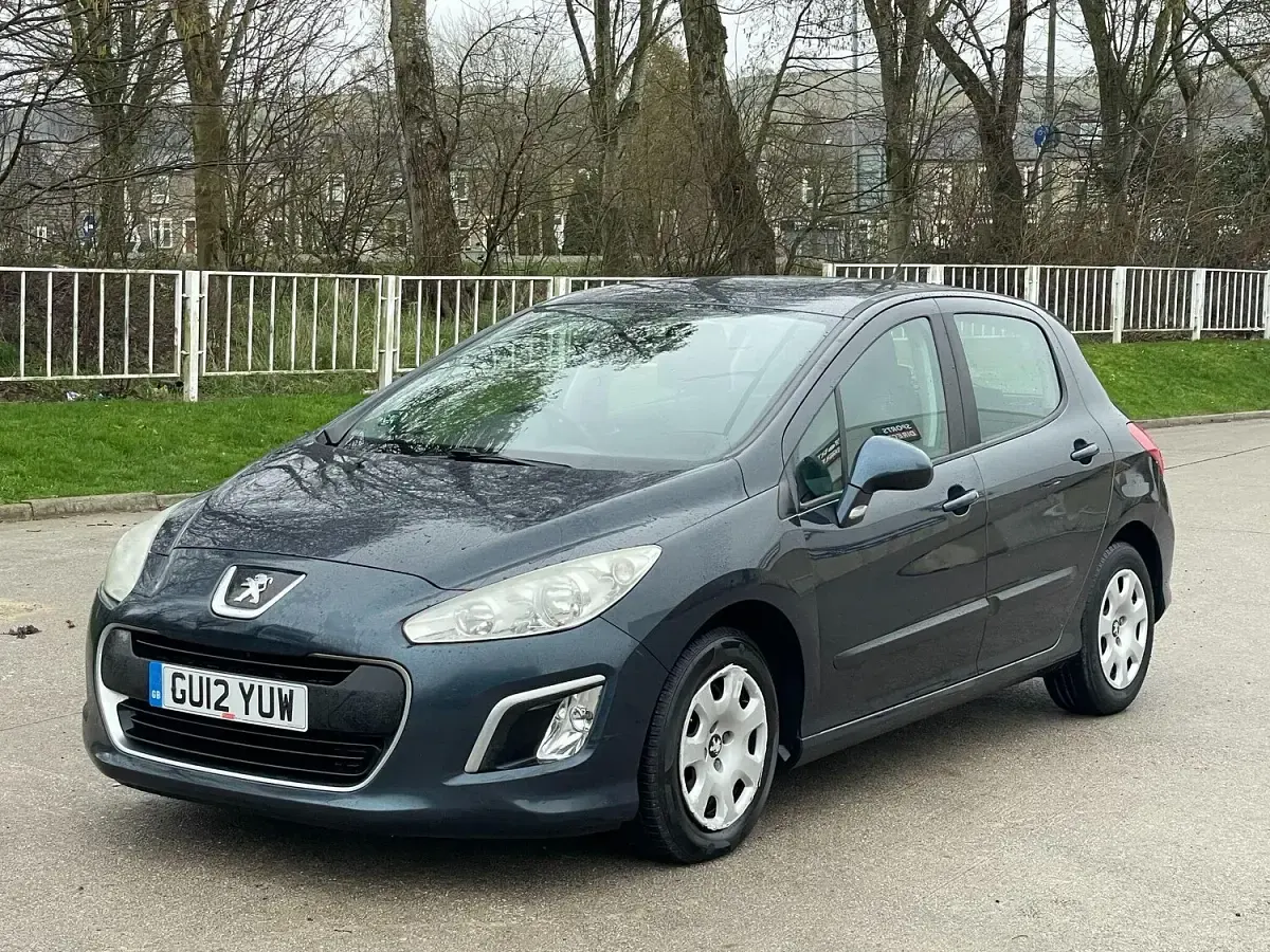 Used Peugeot 308 Access 112 HP (82 kW) 2012 Blue Hatchback