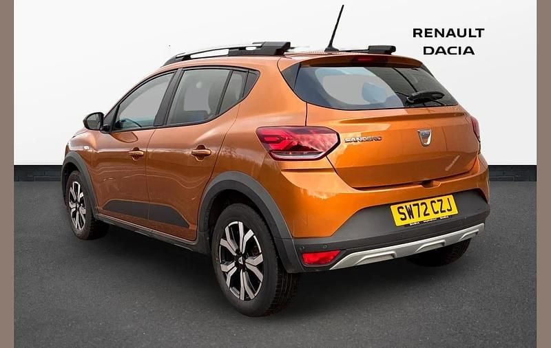 Used Dacia Sandero Prestige 90 HP (66 kW) 2022 Orange SUV
