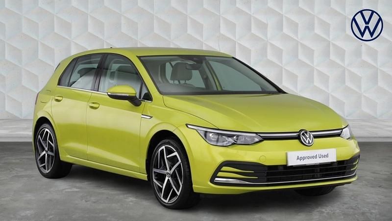 Used VW Golf VIII Style 150 HP (110 kW) 2022 Yellow Hatchback
