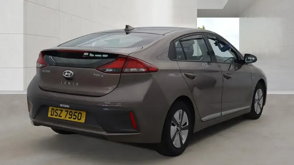Used Hyundai Ioniq SE 141 HP (103 kW) 2019 Brown Hatchback