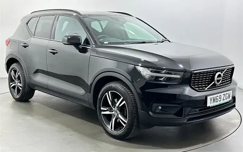 Used Volvo XC40 R-Design 163 HP (119 kW) 2020 SUV