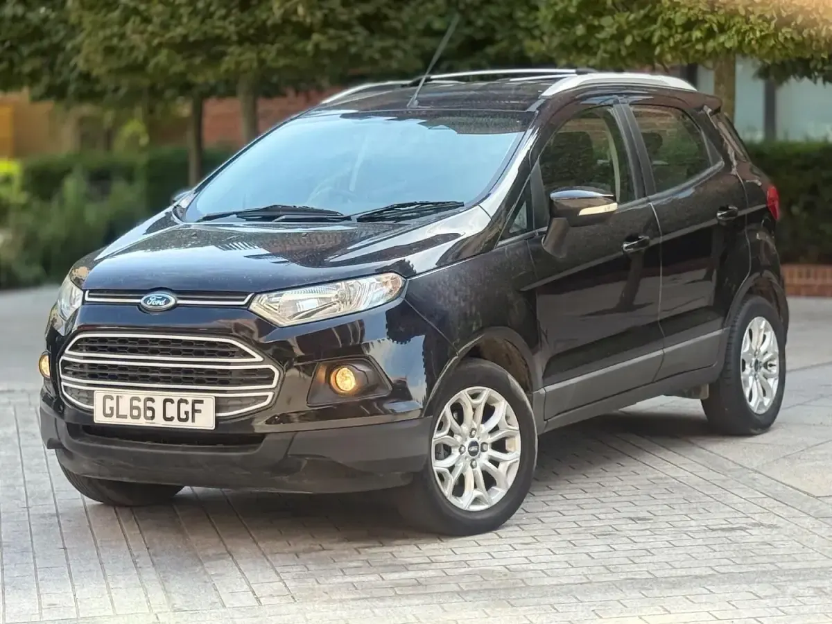 Used Ford Ecosport Zetec 125 HP (91 kW) 2016 Black SUV