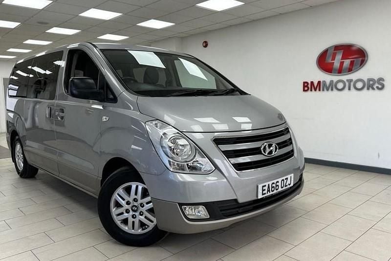 Silver Used 2016 Hyundai I800 SE MPV | £10,495 (Fair price) - Image 1/1