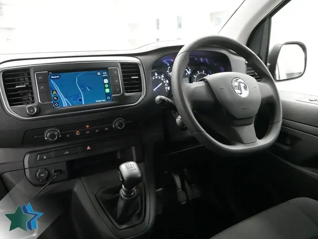 Used Vauxhall Vivaro Edition 100 HP (73 kW) 2023 White MPV