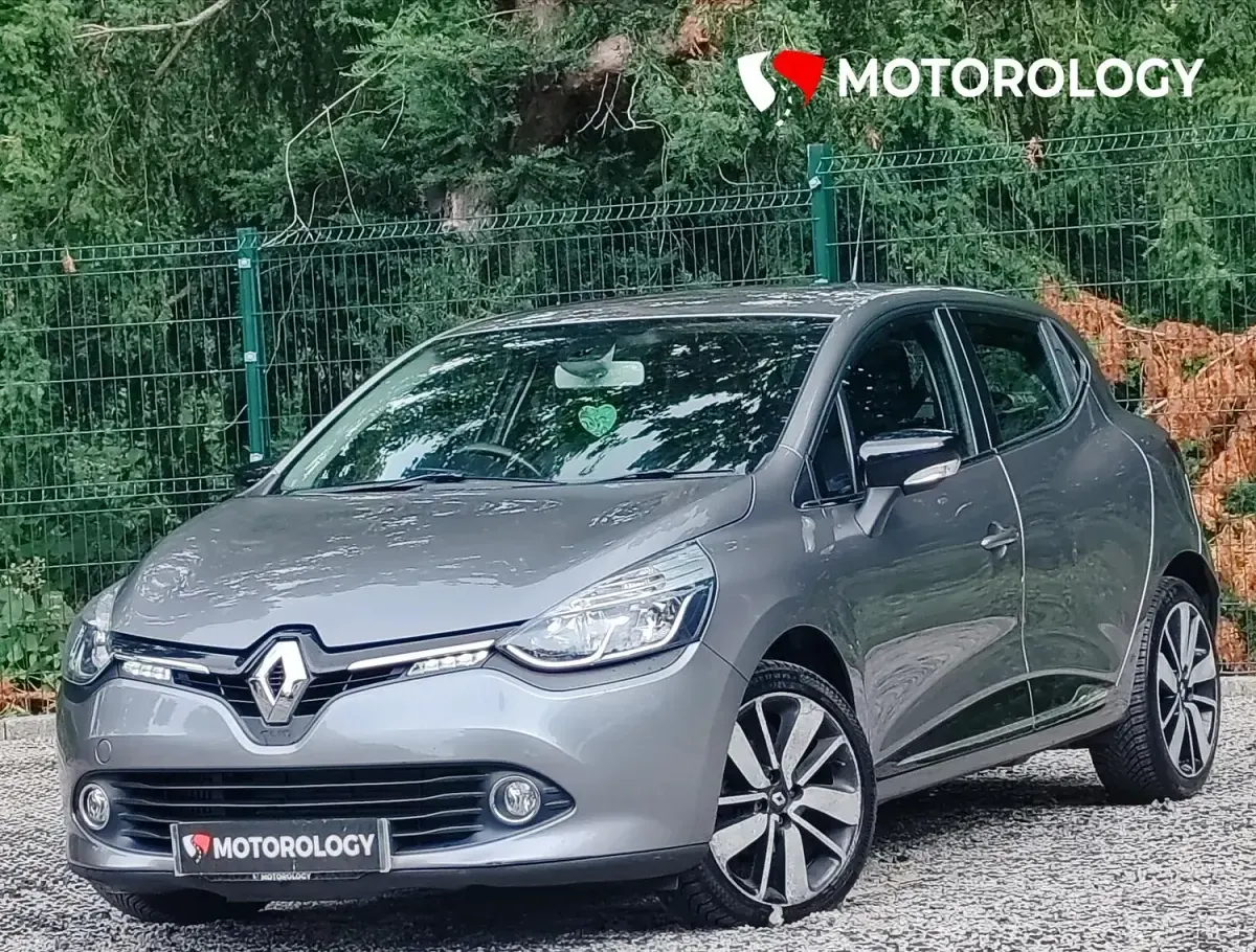 Used Renault Clio Dynamique 90 HP (66 kW) 2015 Grey Hatchback