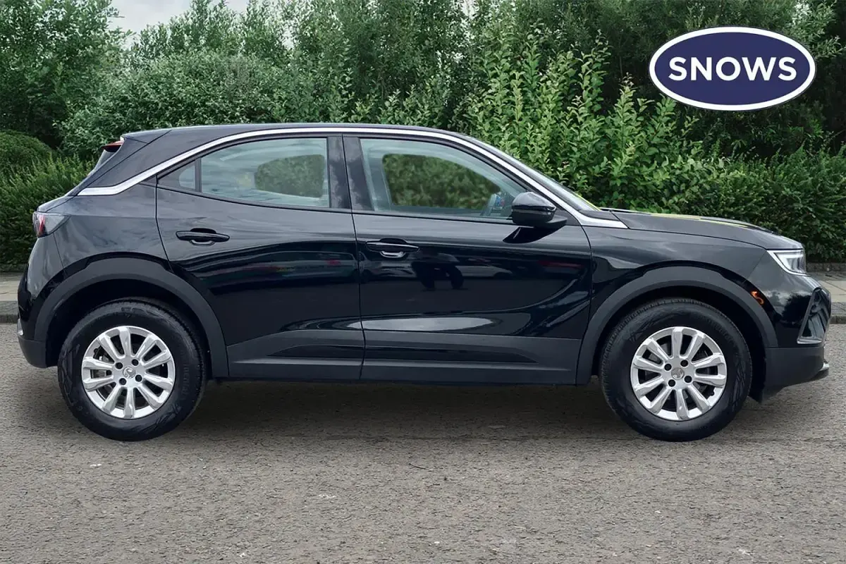 Used Vauxhall Mokka Design Edition 99 HP (72 kW) 2023 Carbon black SUV