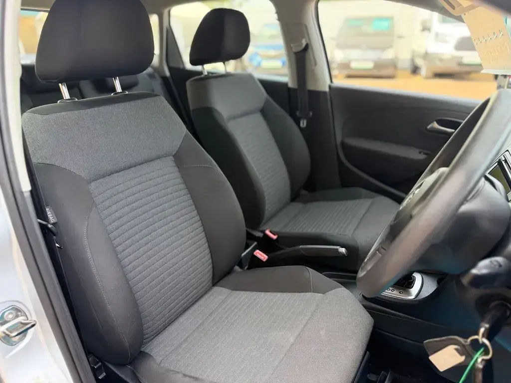 Used VW Polo SE 85 HP (62 kW) 2010 Silver Hatchback