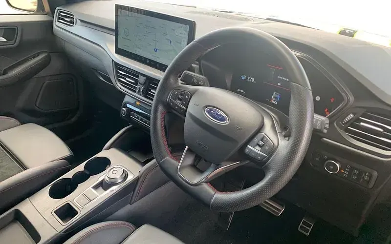 Used Ford Kuga ST-Line 179 HP (131 kW) 2024 Black SUV
