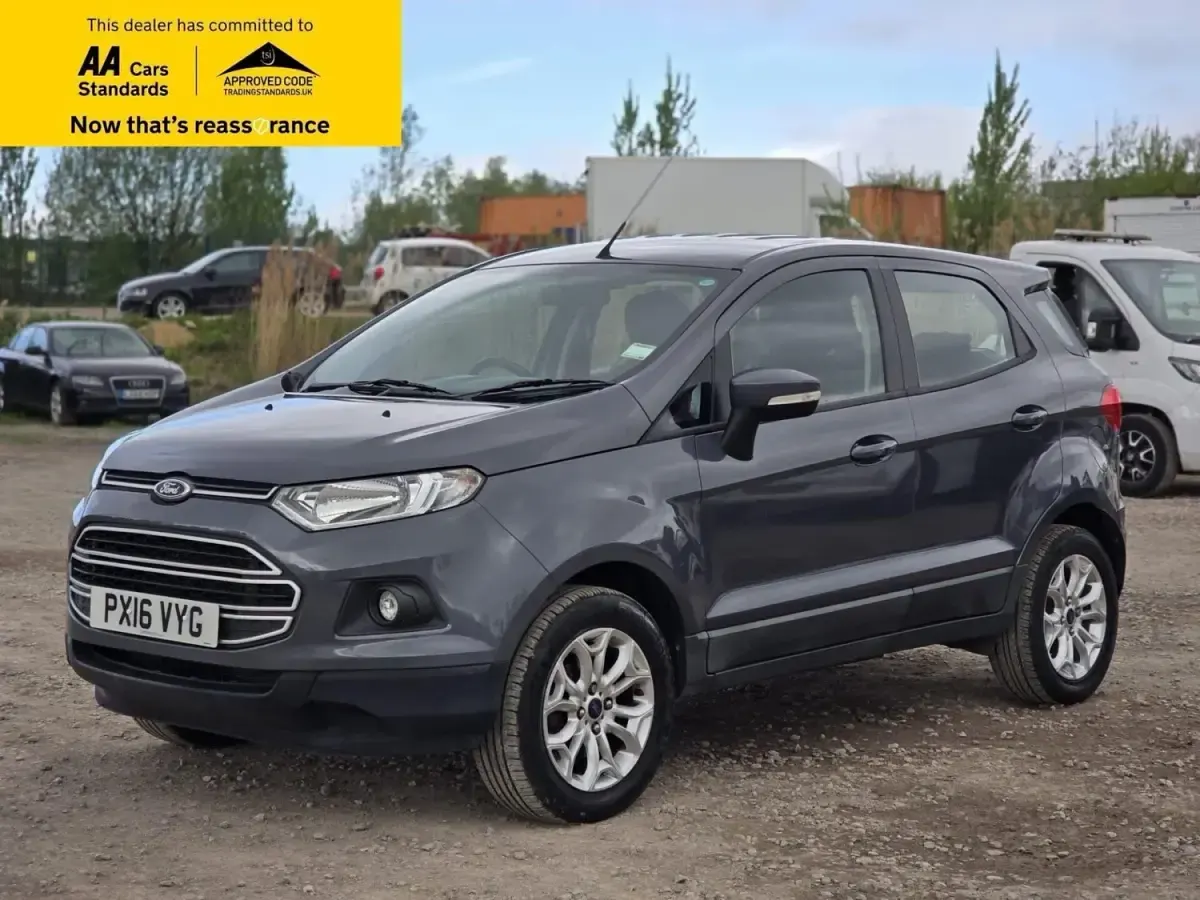 Usado Ford Ecosport Zetec 112 HP (82 kW) 2016 Cinzento SUV