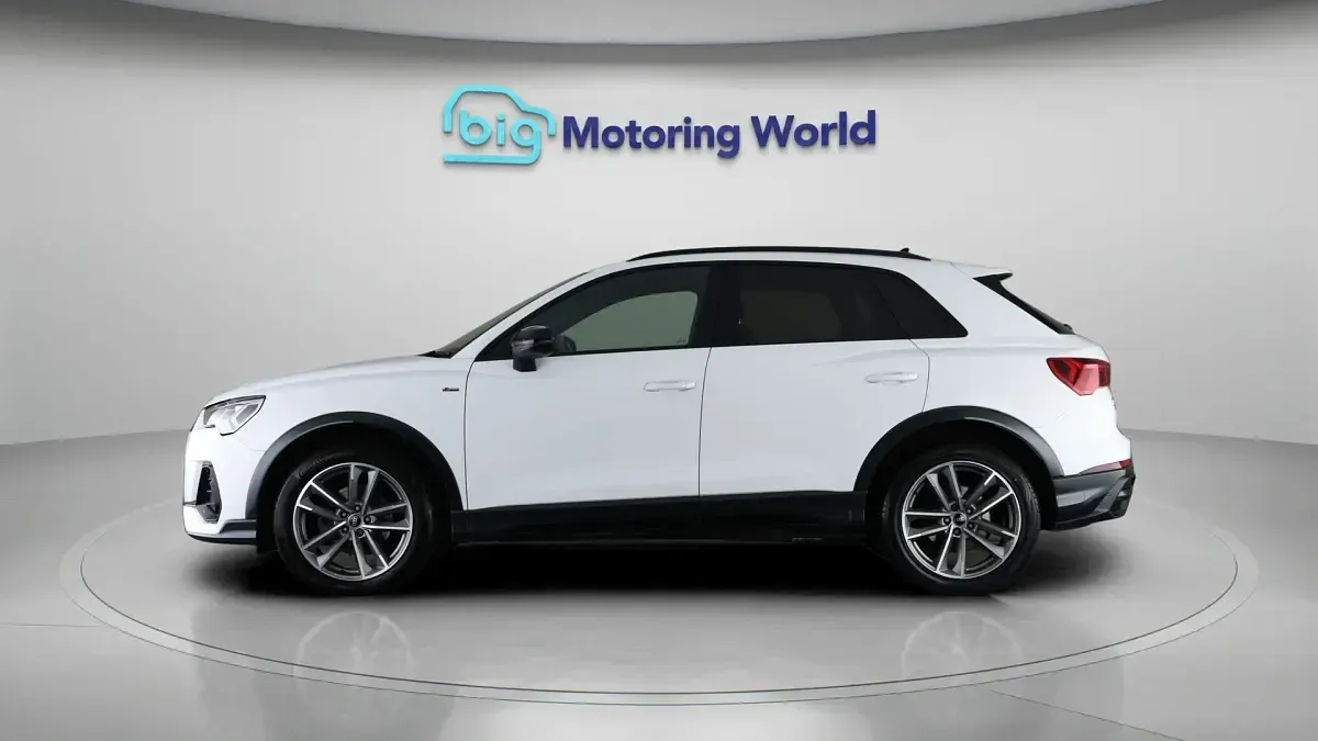 Used Audi Q3 Black Edition 150 HP (110 kW) 2022 White SUV