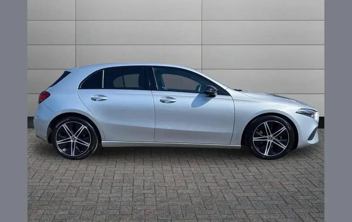 Used Mercedes A180 Sport Edition 148 HP (108 kW) 2025 Silver Hatchback