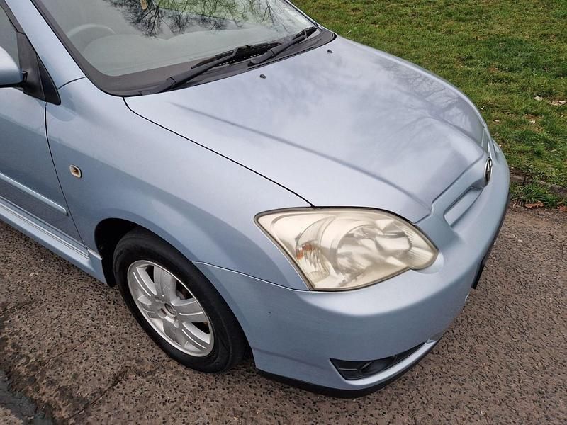 Used Toyota Corolla 2005 Blue Hatchback