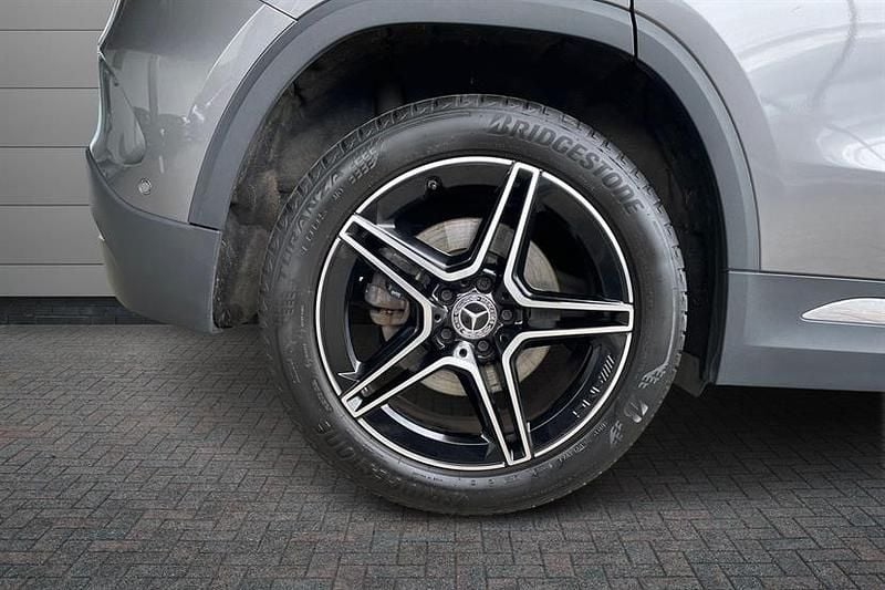 Używany Mercedes GLA220 Executive 190 KM (139 kW) 2022 Szary SUV